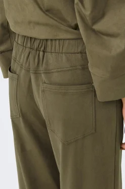 Pantal&oacute;n largo antelina