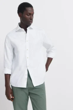 Pantal&oacute;n microestampado slim fit