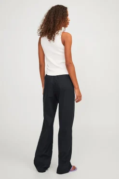 Pantal&oacute;n regular fit verano
