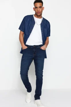 Pantal&oacute;n vaquero ajustado