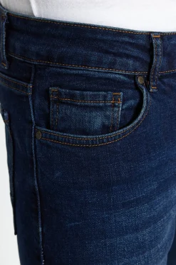 Pantal&oacute;n vaquero ajustado