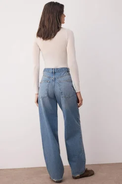 Pantal&oacute;n vaquero holgado