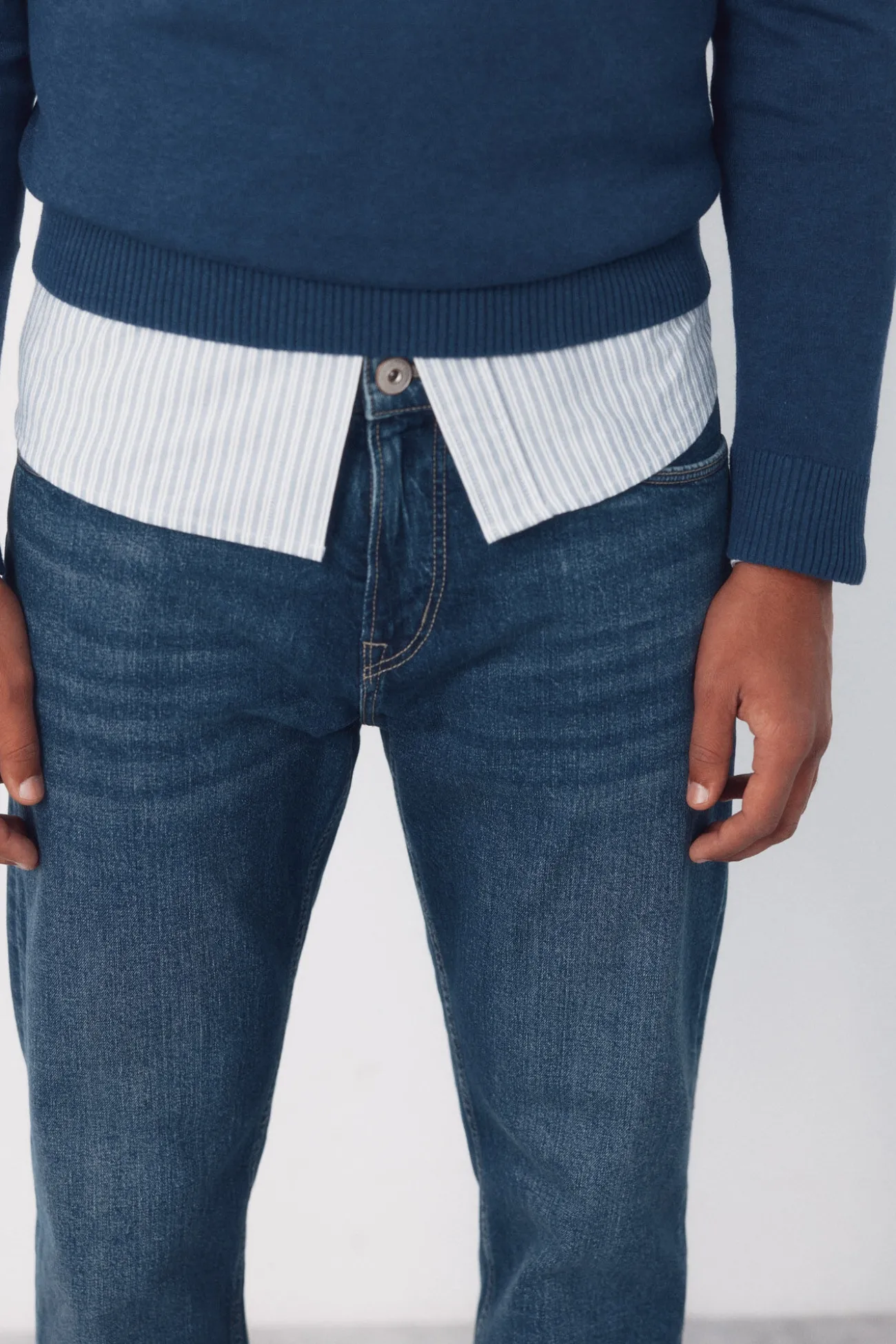 Pantalón vaquero ligero regular fit