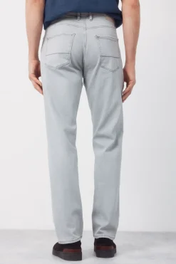 Pantal&oacute;n vaquero regular fit