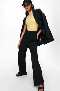 Pantalón Wide Leg canalé