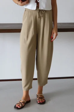 Pantalones corte carrot