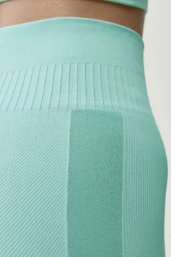 Pantalones cortos deportivos Eris azul claro