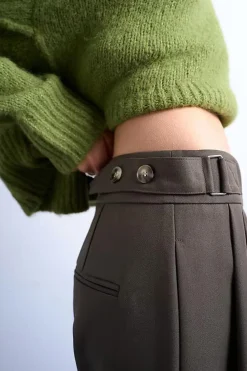 Pantalones holgados de pierna ancha