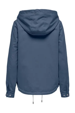 Parka corta con capucha