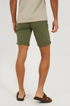 Short b&aacute;sico con cinco bolsillos