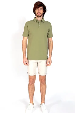 Short b&aacute;sico con cinco bolsillos