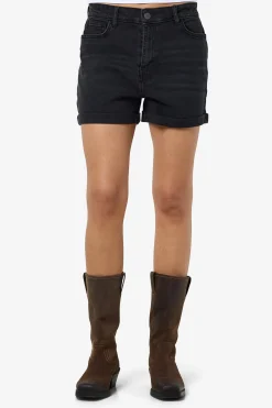 Short vaquero b&aacute;sico con dobladillo de cinco bolsillos.