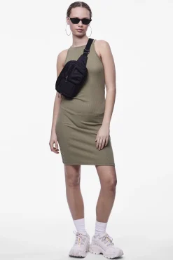 Vestido corto cuello Halter