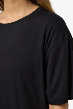 Vestido estilo camiseta midi de manga corta