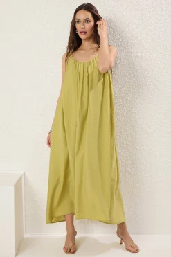 Vestido largo de tirantes