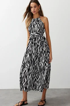 Vestido maxi cuello halter