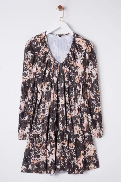 Vestido mini con volantes
