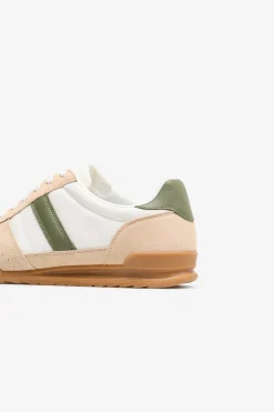 Zapatilla piel y textil