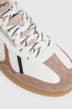 Zapatillas con piel