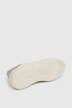 Zapatillas con tachas