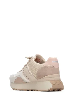 Zapatillas con tachuelas