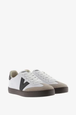 Zapatillas de efecto piel