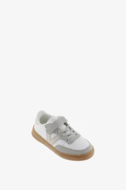 Zapatillas deportivas de niños con piezas en contraste y cordón elástico
